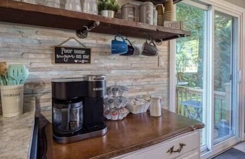 Lambton Shores Casa | Sunny Shores Retreat, Sunny Shores Retreat