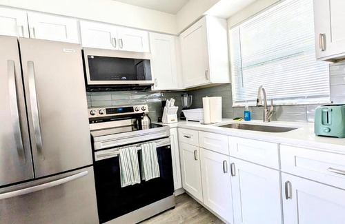 Indian Rocks Beach Apartamento | Sunny Shores Retreat 6