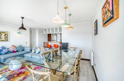 Renaca Apartamento | Sunny Side 3BR W/ View, 2 Parkings, Pool & Gym
