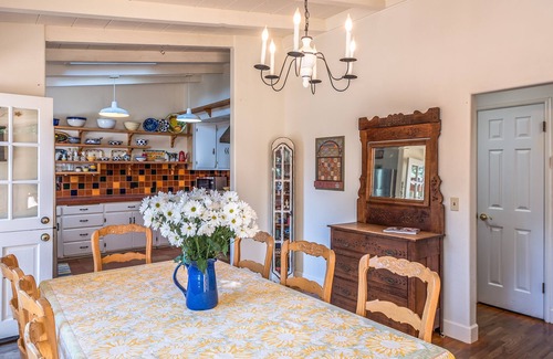 Mission Fields Casa | Sunny Side of the Street