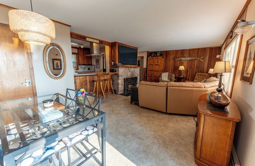 Manistique Casa | Sunny Side U.P.: Fall Into Relaxation at Sunny Side U.P. – Perfect for Scenic Views & Cozy Nights