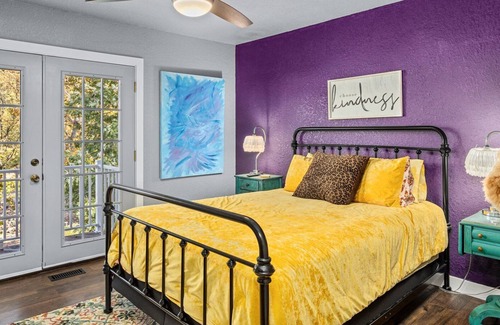 Linn Creek Casa | Sunny Slope - Unique 3 Bedroom House in Linn Creek