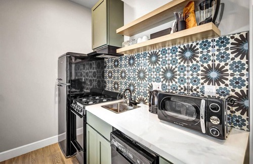 Vista Apartamento | Sunny SoCal Getaway | Close to Beaches & Legoland
