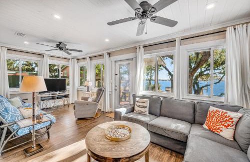 Ono Island Casa | Sunny South by Meyer Vacation Rentals