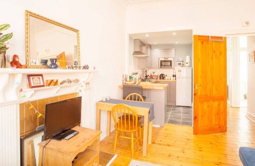 Shawlands Apartamento | Sunny Southside Hideaway!