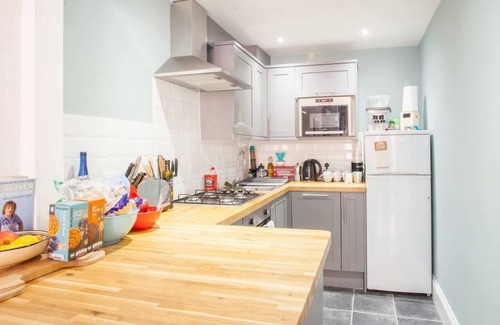 Shawlands Apartamento | Sunny Southside Hideaway!