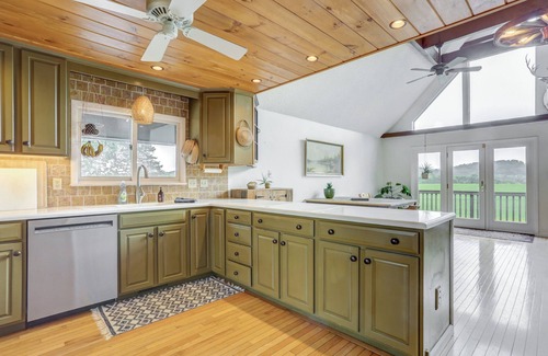 Willow Street Casa | Sunny & Spacious A-Frame with Private Pool and Panoramic Amish Country Views