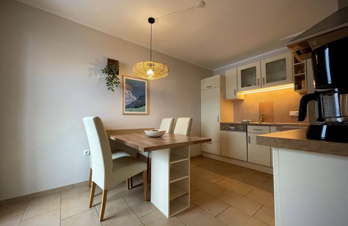 Horn Apartamento | Soleado, espacioso y lujoso, vistas al castillo, cerca del lago / playa, amado por los británicos