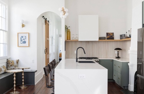 Faubourg Delassize Casa | Sunny Spacious Garden District Home