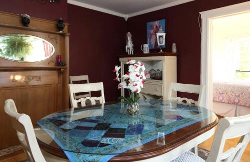 Montclair Apartamento | Sunny & Spacious Montclair NJ Apartment