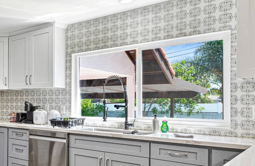 Hacienda Heights Casa | Sunny Spanish Villa Pool, Parking & Privacy