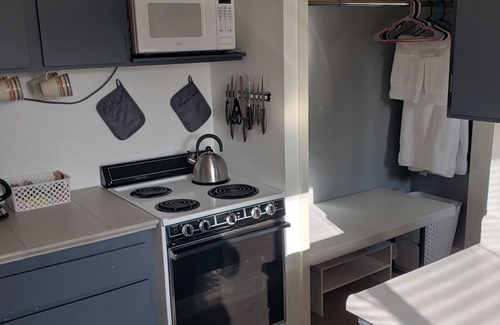 West Central Apartamento | Sunny Studio - 30 nt min