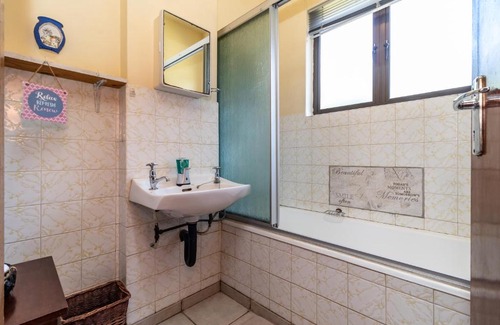 Illovo Beach Apartamento | Sunny Tides - Wifi - Pet Friendly