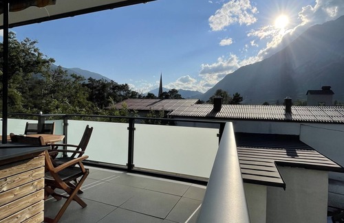 Oetztal-Bahnhof Apartamento | Sunny top floor apartment in a top location