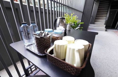 Samsen Nok Casa | Escapada soleada con| moderna en Bangkok