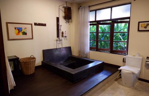 Wat Ket Hotel | Sunny V Hotel