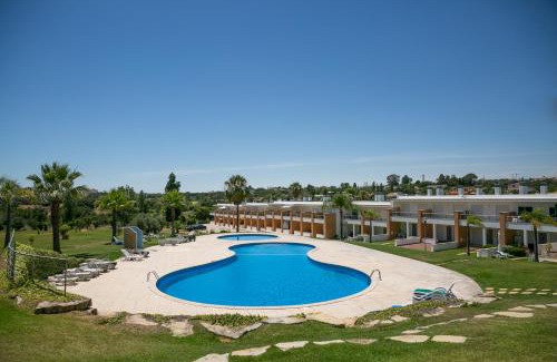 Mosqueira Apartamento | Sunny villa facing the swimming pool