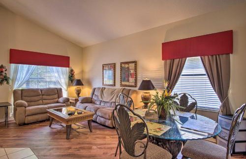 Bridgeford Crossing Casa | Sunny Villa with Lanai 17 Mi to Disney!