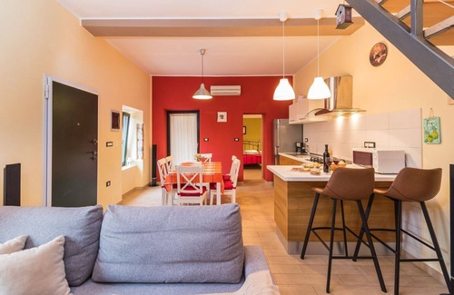 Valdebek Casa | Villa soleada con piscina privada y WiFi