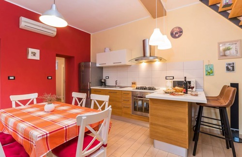 Valdebek Casa | Villa soleada con piscina privada y WiFi