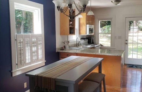Aiken Cabaña | Sunny Virginia Equestrian Cottage