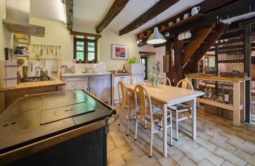 Brandonnet Casa | Sunny Watermill with Heated Pool