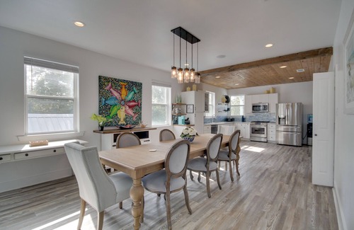 Waveland Casa | Sunny Waveland Home Rental w/ Pool: Walk to Beach!