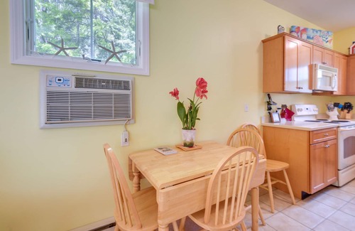 Summer Village Cabaña | Wells Condo w / Pools, Tennis, Beach Trolley y más