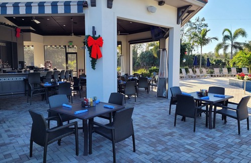 Naples Condominio | Sunny Winter: Golf, Tennis/Pickleball and Dining