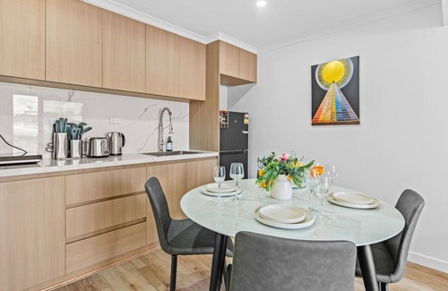 Sunnybank Casa | Sunnybank Studio Retreat | 2 Beds, 4 Guests