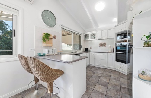 Lake Tyers Beach Casa | Sunnydaze holiday home. Ideal for your family get away.