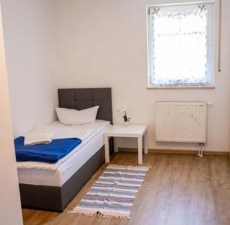 Obertraubling Apartamento | SUNNYHOME Monteurwohnungen und Apartments nahe Regensburg