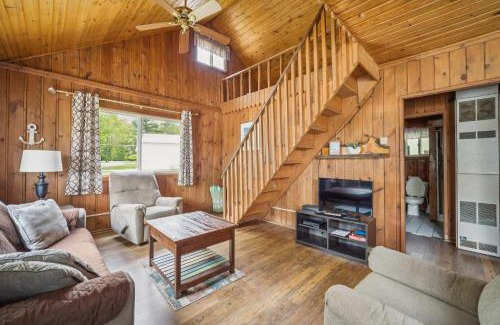 Greenbush Apartamento | Sunnyside 3BR 1BA Relaxing Lakefront Retreat