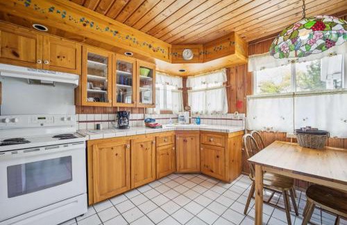 Greenbush Apartamento | Sunnyside 3BR 1BA Relaxing Lakefront Retreat