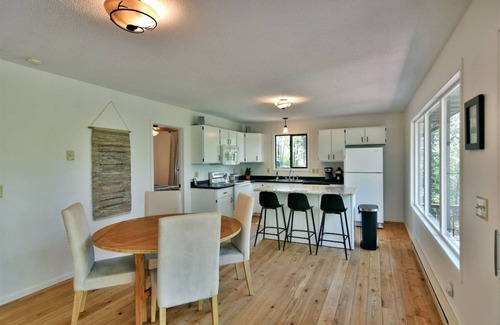 Solon Springs Casa | Sunnyside Cabin, Pet Friendly on Breakfast Lake in Barnes, WI