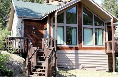 Estes Park Apartamento | Sunnyside Knoll: 19 1 Bedroom Apts