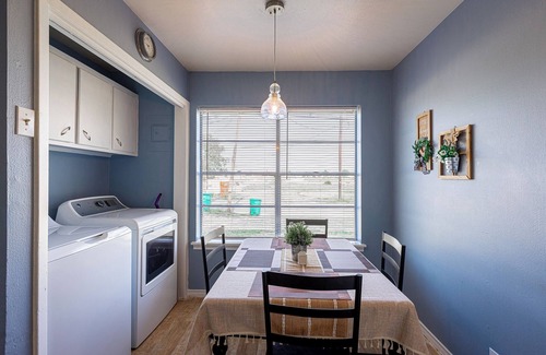 Sherman Casa | Sunnyside Sherman Duplex