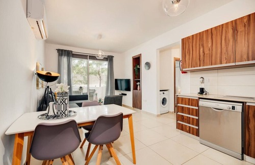 Kapparis Apartamento | SunnyVillas: 2BR Mythical Apt*Swimming Pool*AK04