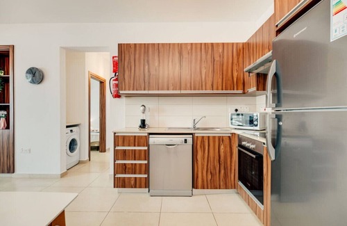 Kapparis Apartamento | SunnyVillas: 2BR Mythical Apt*Swimming Pool*AK04