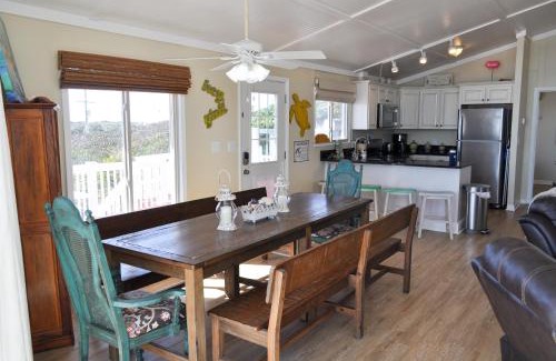 Topsail Beach Casa | Sunray Cottage