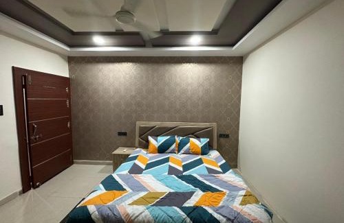 Gwalior Apartamento | SunRays - Unique 3BHK in the Heart of the City
