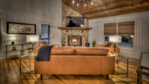 Morganton Casa | Sunrise and Stardust