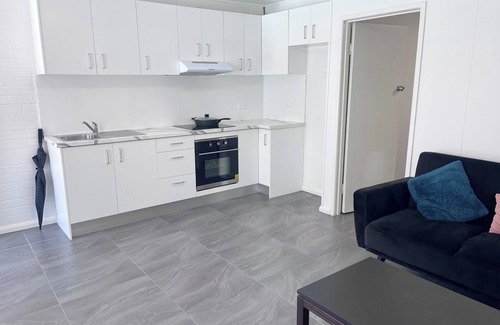 Surfers Paradise Apartamento | Sunrise Apt 4 · Cozy 1BR · Poolside Escape