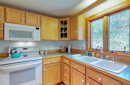 Rockport Casa | Sunrise Bay Cottage