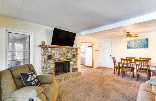 Sunrise Beach Casa | Sunrise Beach Cottage with Dock and Boat Launch!