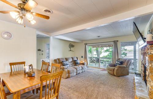 Sunrise Beach Casa | Sunrise Beach Cottage with Dock and Boat Launch!