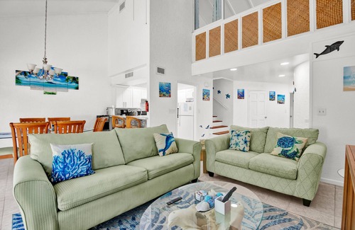 Paradise Island Villa | Sunrise Beach Resort - Ocean Blue Villa Paradise Island