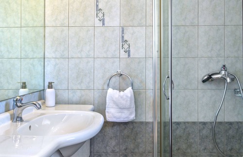 Azolimnos Casa | Sunrise Beach Suites