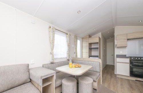 Looe Casa | Sunrise Caravan by Belvilla