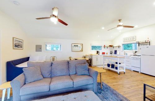 Alton Bay Casa | Sunrise Cottage